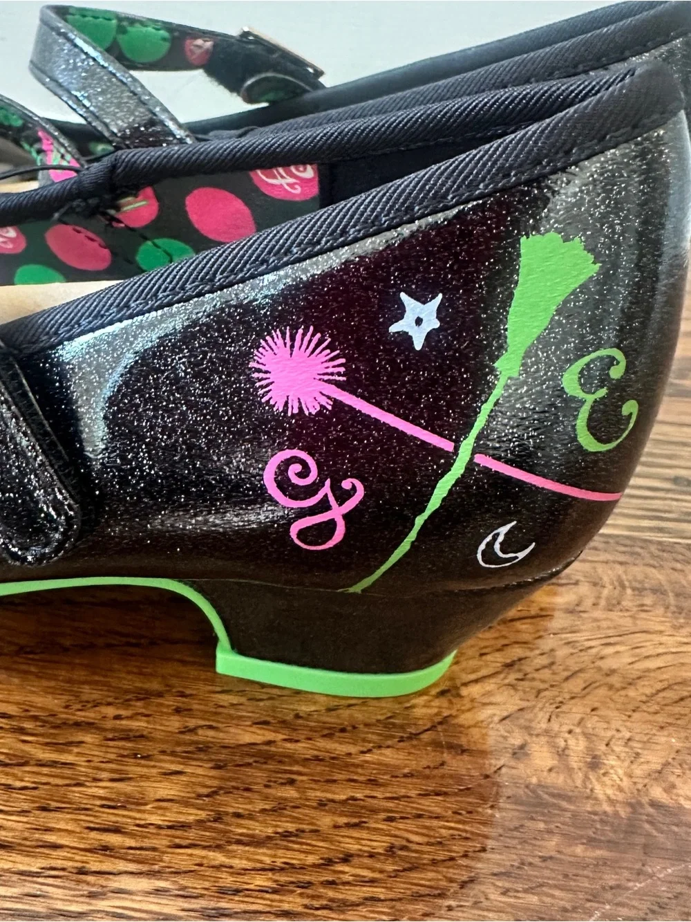 NWT Wicked Elphaba Girls Sparkle Mary Jane Shoes in Black 2